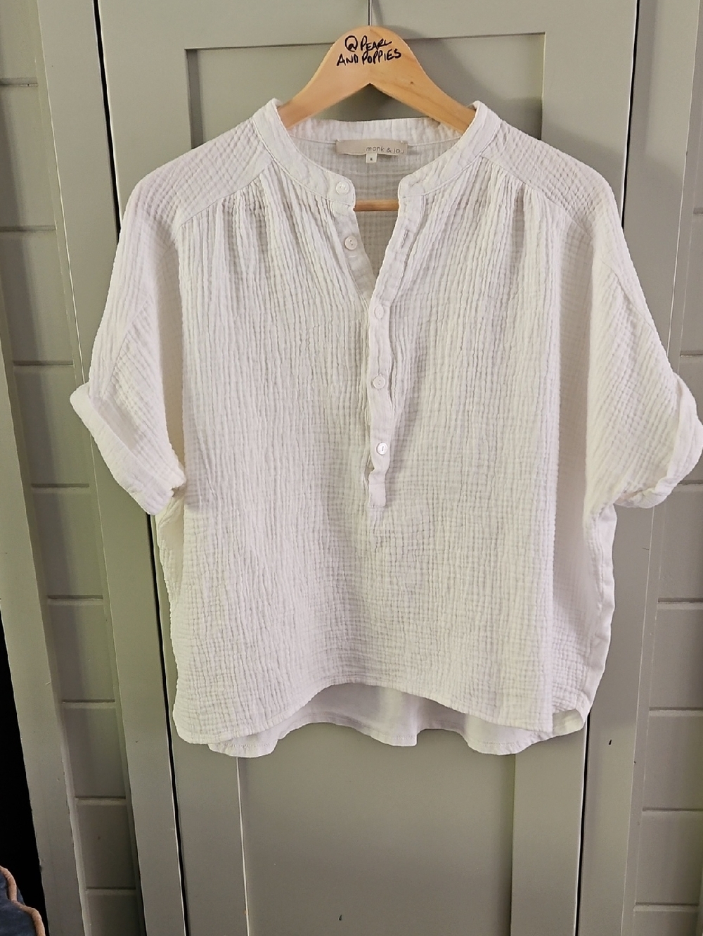 MONK & LOU White MUSLIN COTTON Button-Front Cotton Blouse SZ. M ptp 26